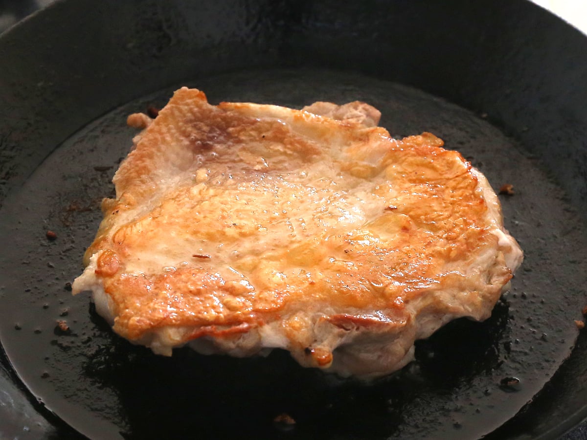 コストコのさくらどり（鶏肉）の美味しい焼き方　お肉を裏返した状態