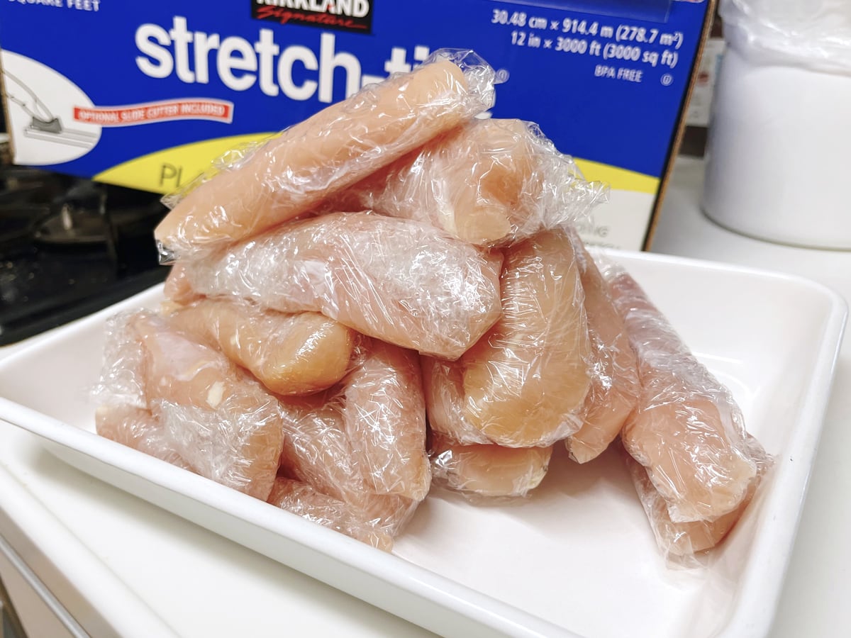 国産鶏肉ふじ美どり　筋きりささみ　ラップで包んで冷凍保存