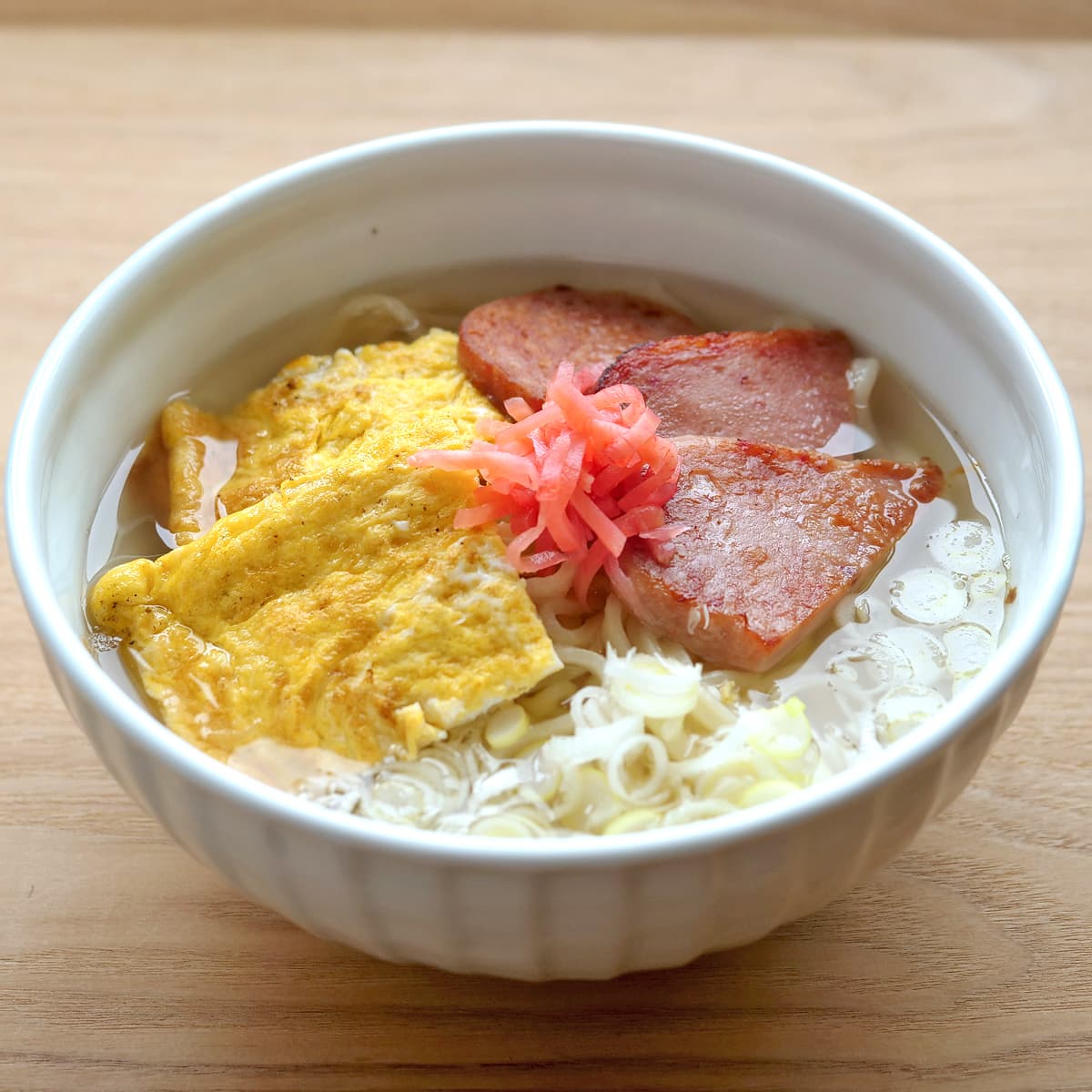 与那覇製麺　沖縄そば生めん（冷蔵）10食　調理例（ポーたま）