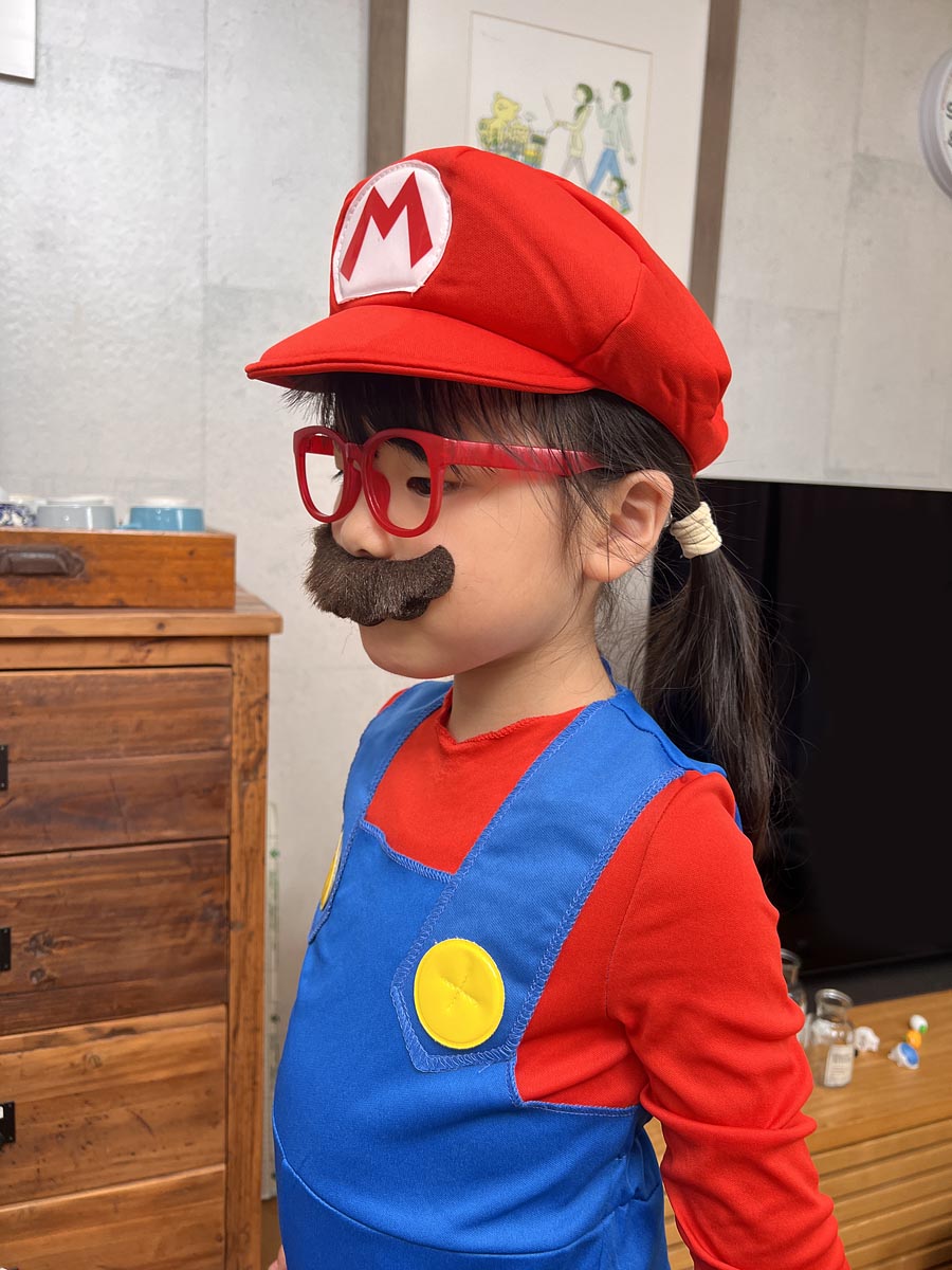 マリオコスチューム　着せてみた