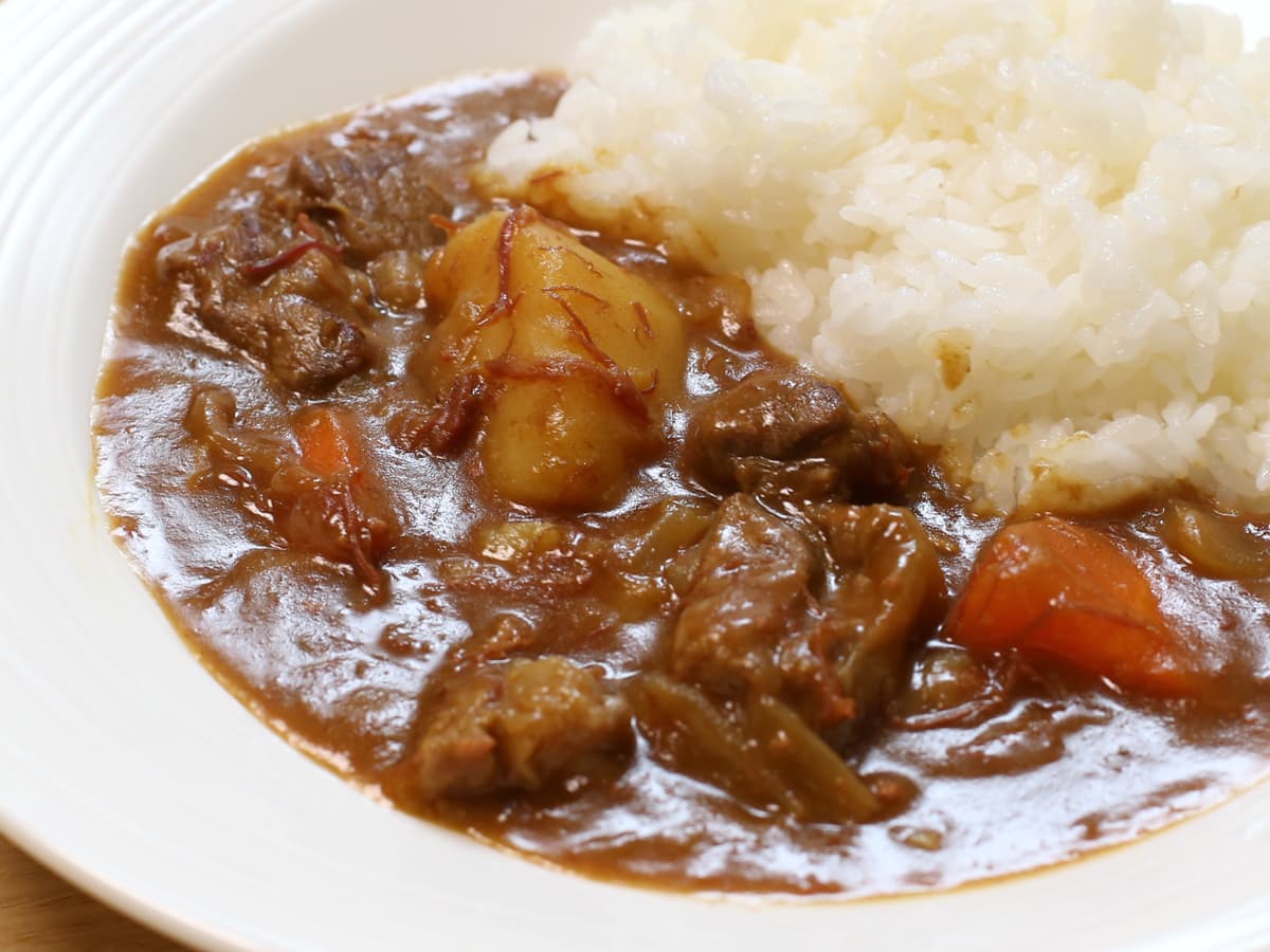 ノザキ　脂肪分50％カットコンビーフ　80g×6缶　カレーの隠し味にコンビーフ