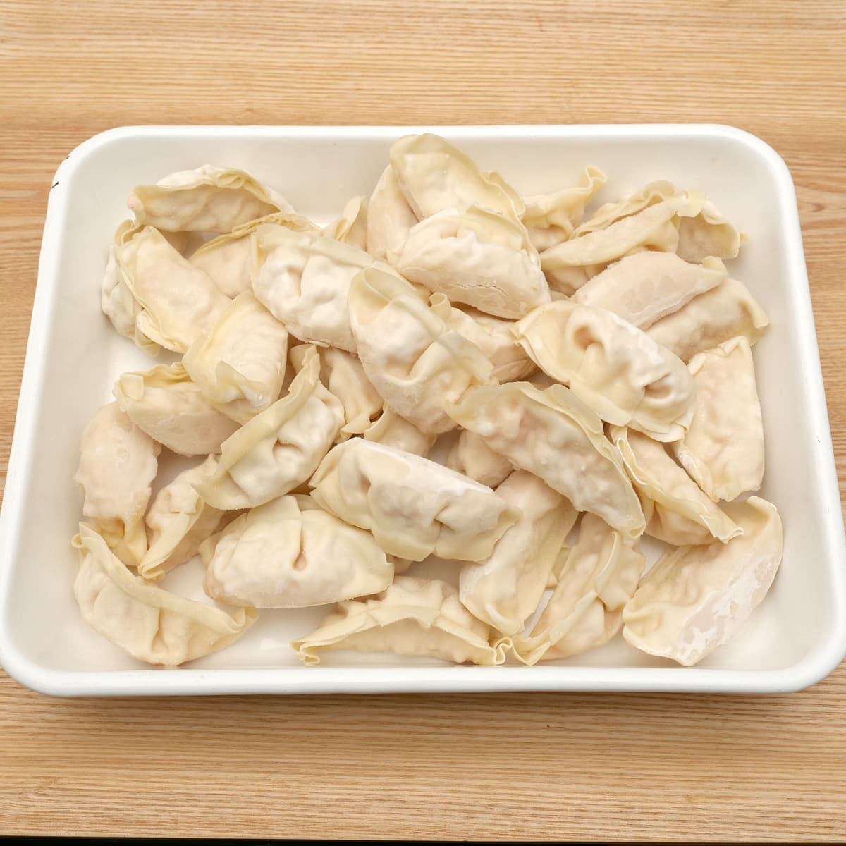 餃子計画　えび餃子　36個入り　開封中身（バットに出した）
