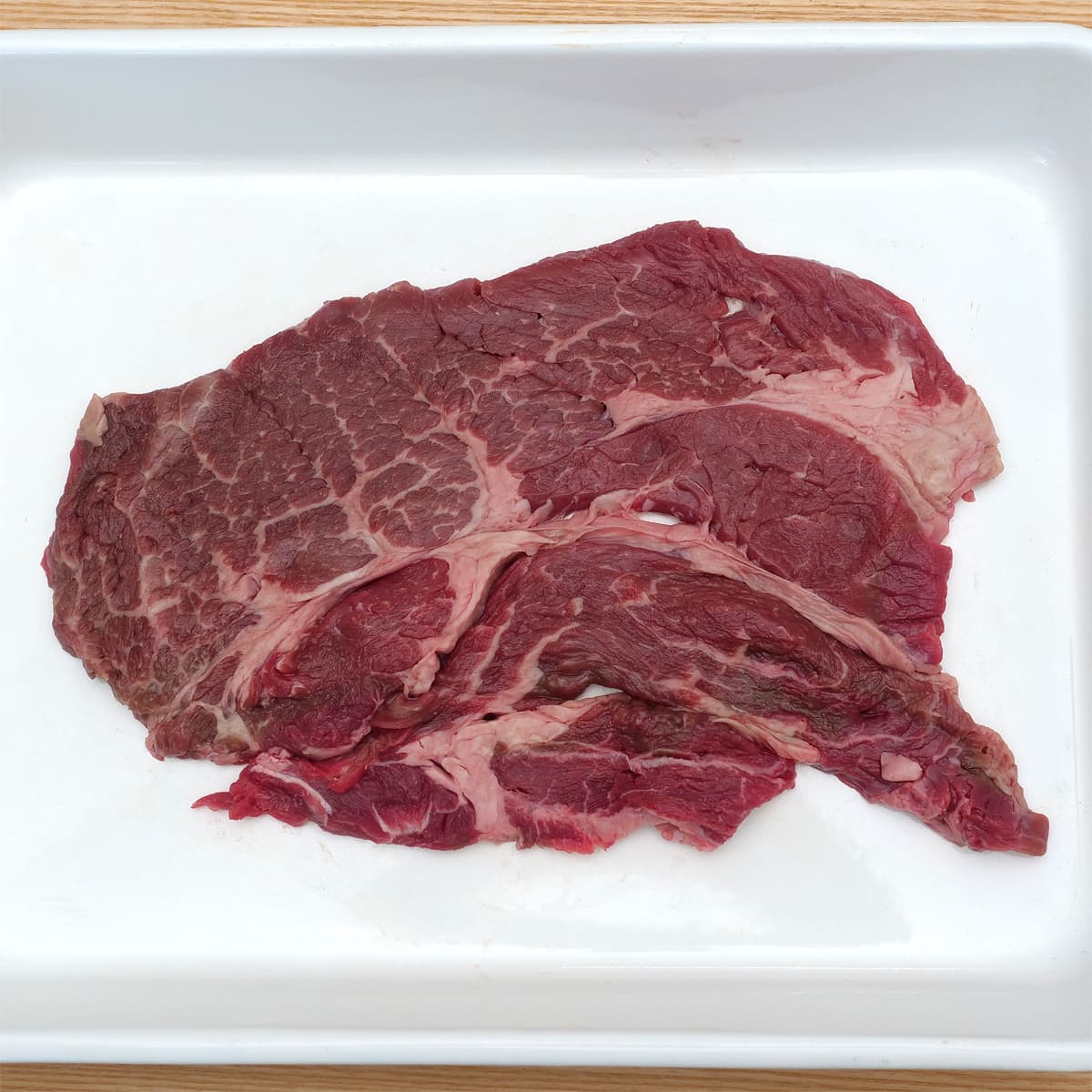 カナダ産AAAビーフ肩ロース　焼肉用　1枚