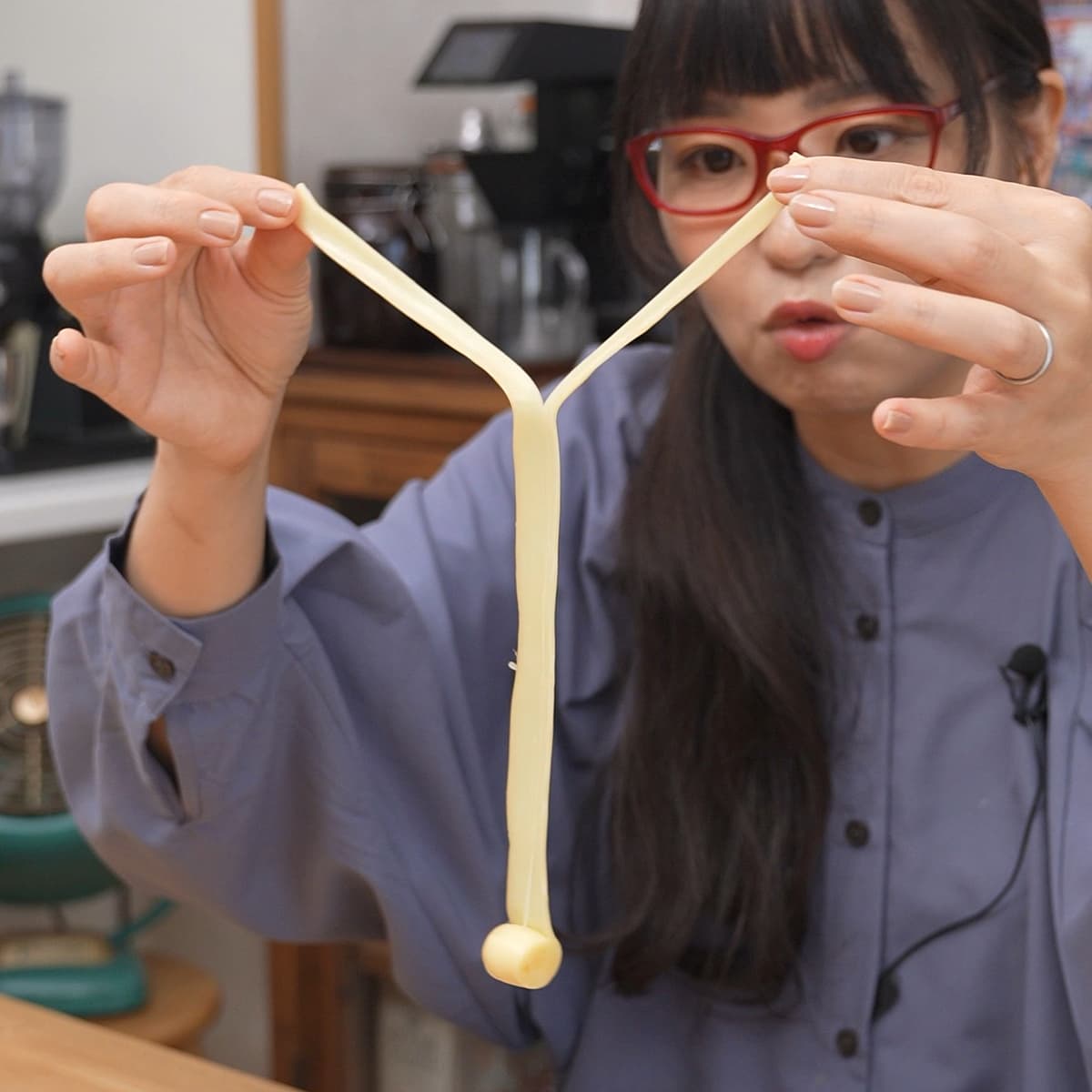 モッツァロールスモーク　1個（裂く）