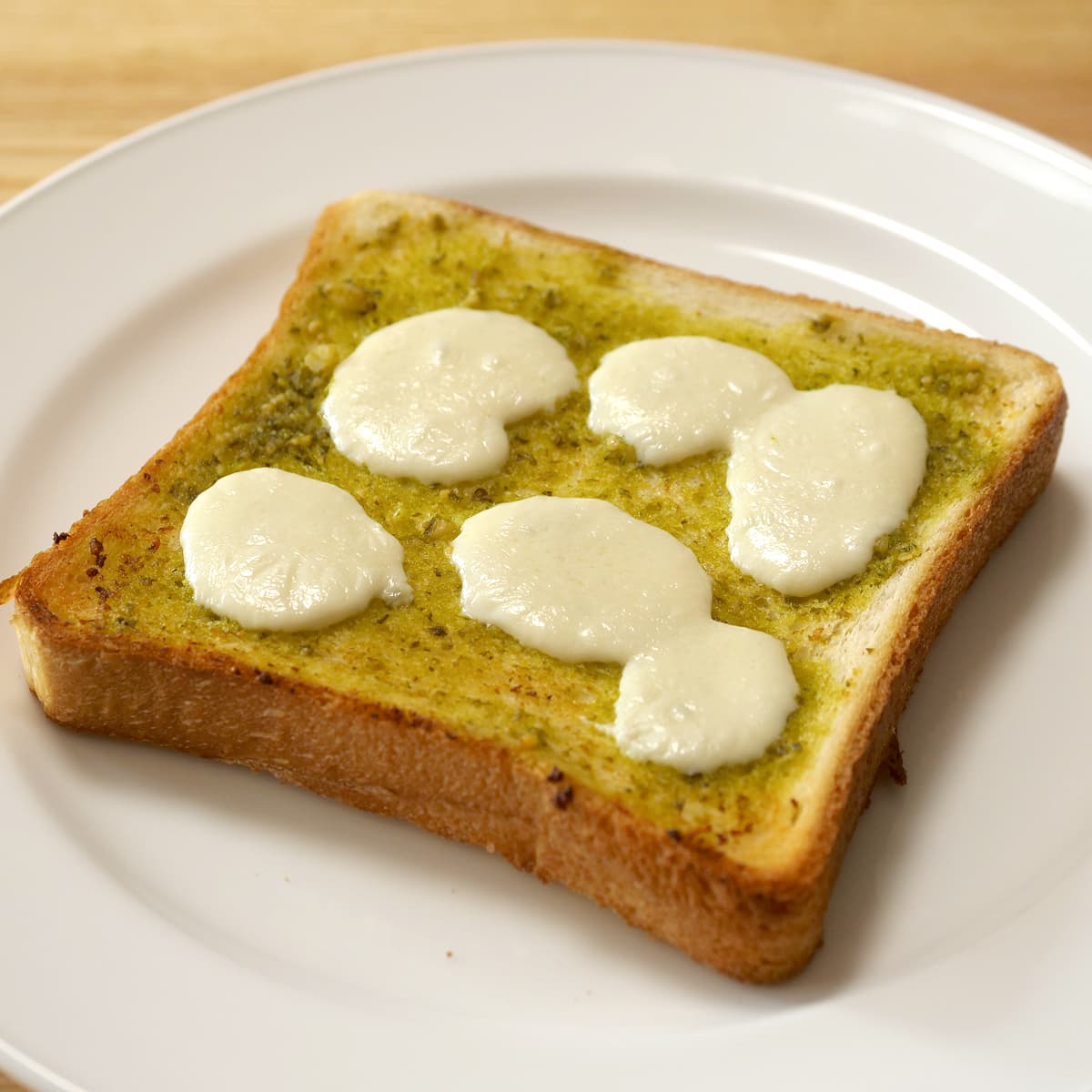カークランドシグネチャー　BasilPesto（バジルペスト）624g　トースト