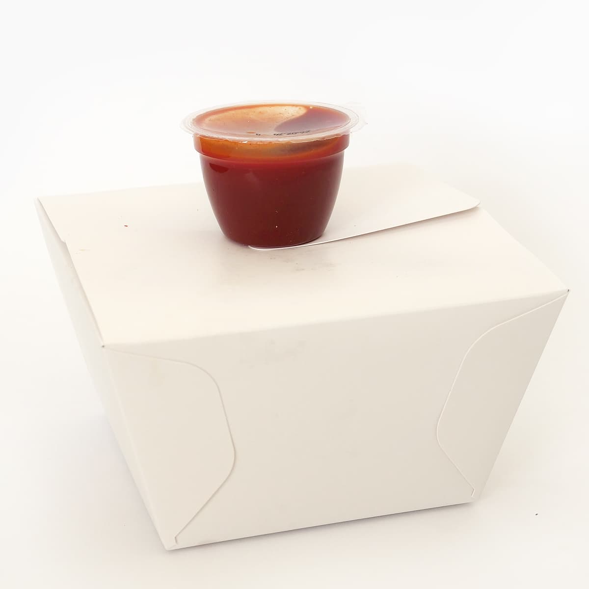 フードコート　チキンスティック　ボックスと付属のソース