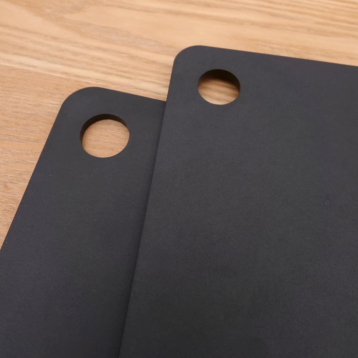 COMBEKK　カッティングボード　2枚セット　穴