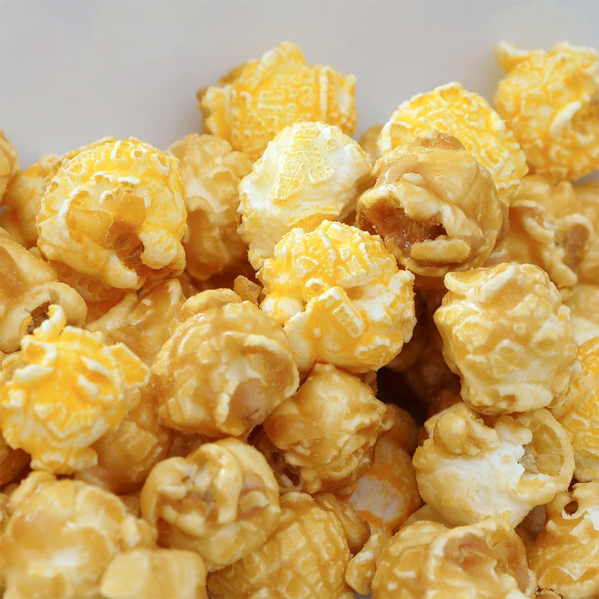 GHクレターズ ポップコーン チーズ＆キャラメルミックス　アップ