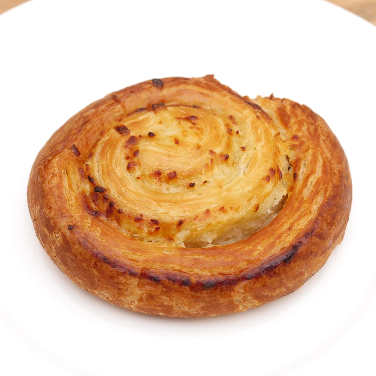 チーズオニオンスワール トースターで焼いた