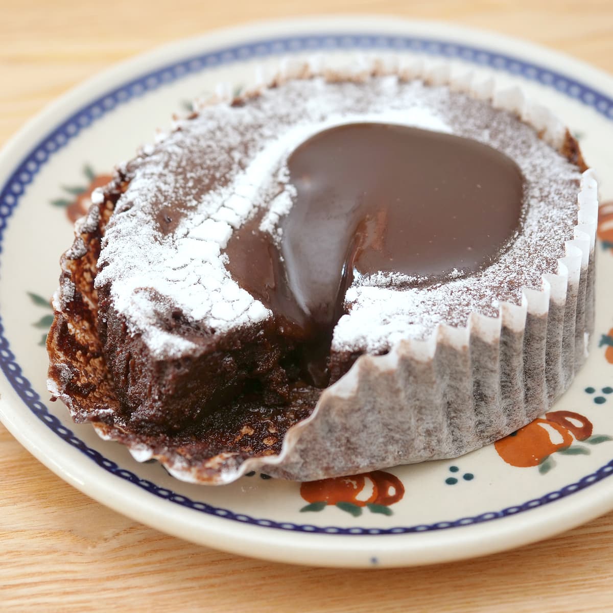 フォンダンショコラ　温めた（とろけるチョコレート）