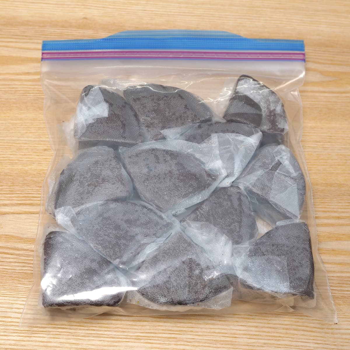 フォンダンショコラ　6個入　4分の1のサイズにカットして冷凍保存