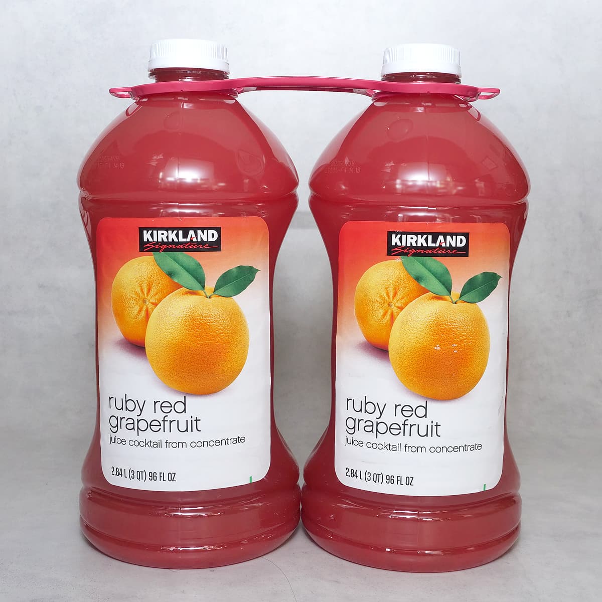 カークランドシグネチャー　ルビーレッドグレープフルーツジュース　2.84L×2
