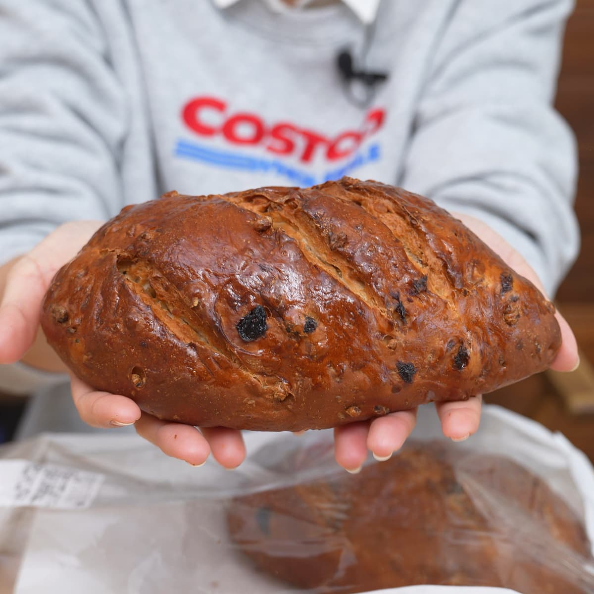 ウォールナッツレーズンブレッド 1個