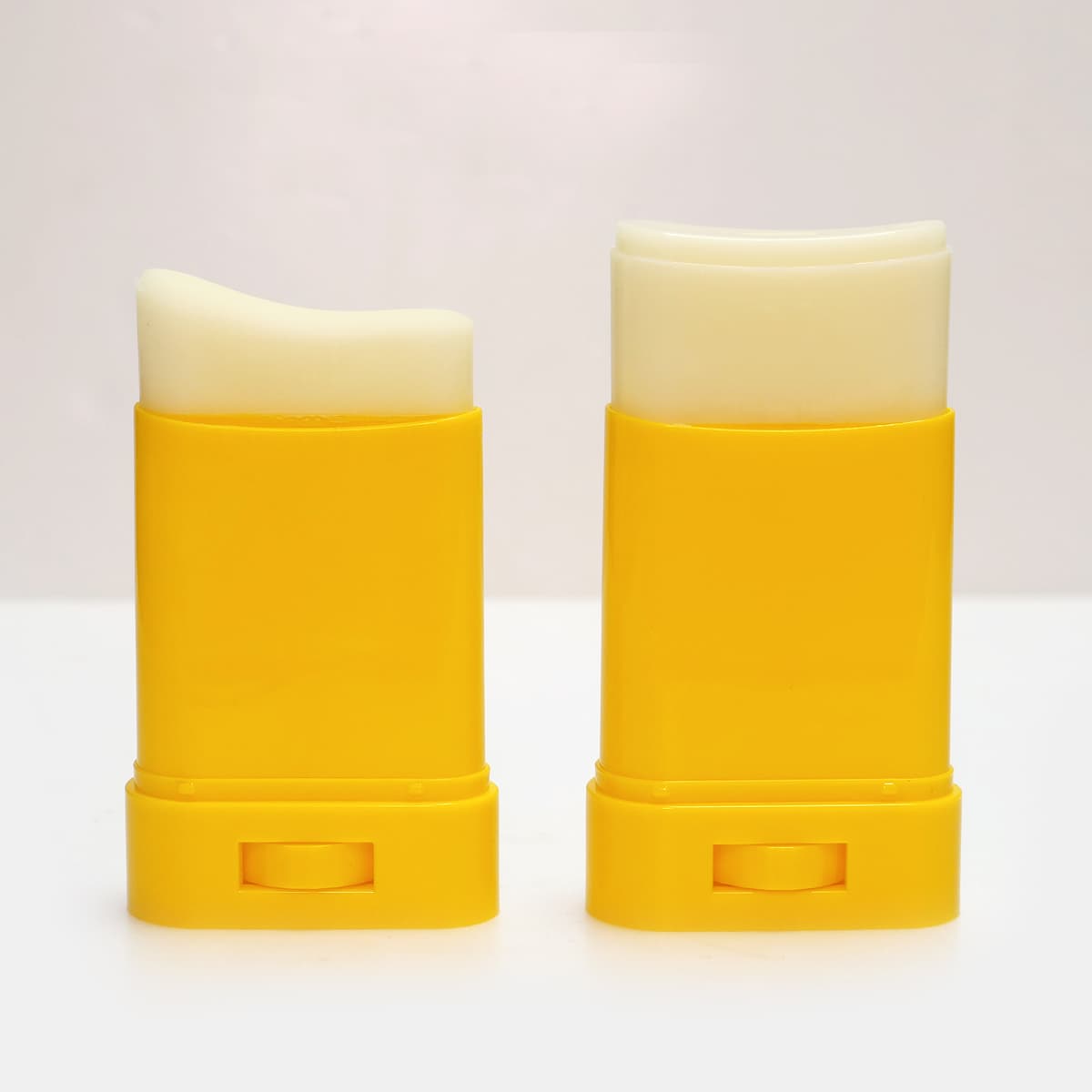 ネイチャーリパブリック パウダリーUVアロエスティック 2個(スティック状日焼け止め) 比較