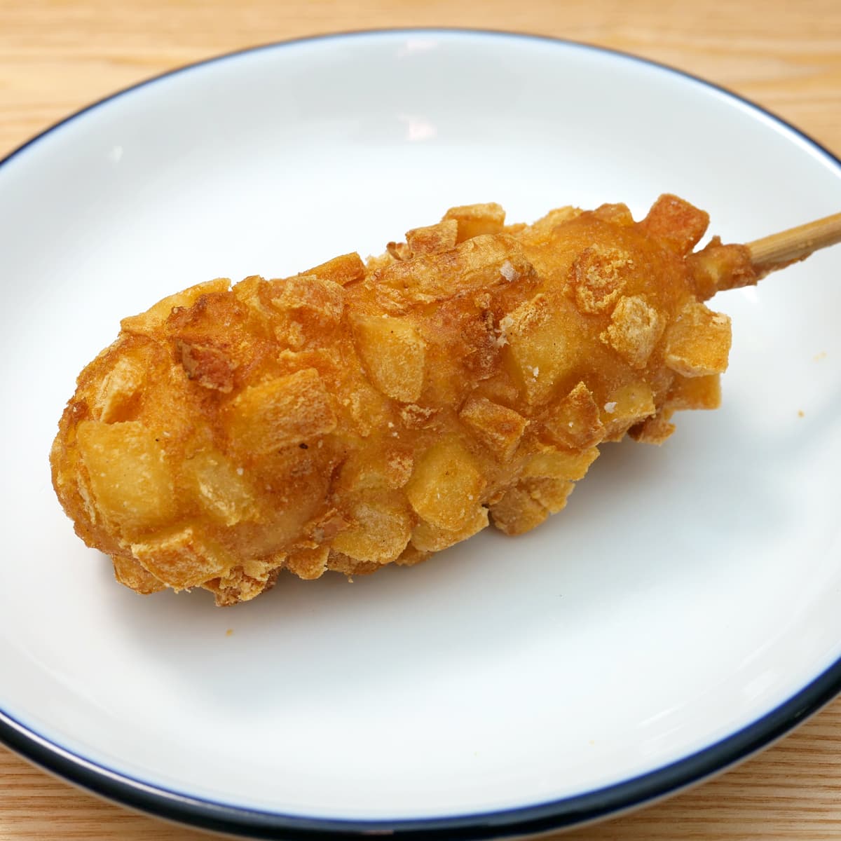 PULMUONE　ポテトハットグ　1本（油で揚げた）