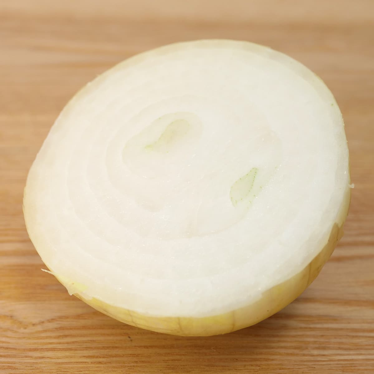 タイ産　新玉ねぎ　カット断面