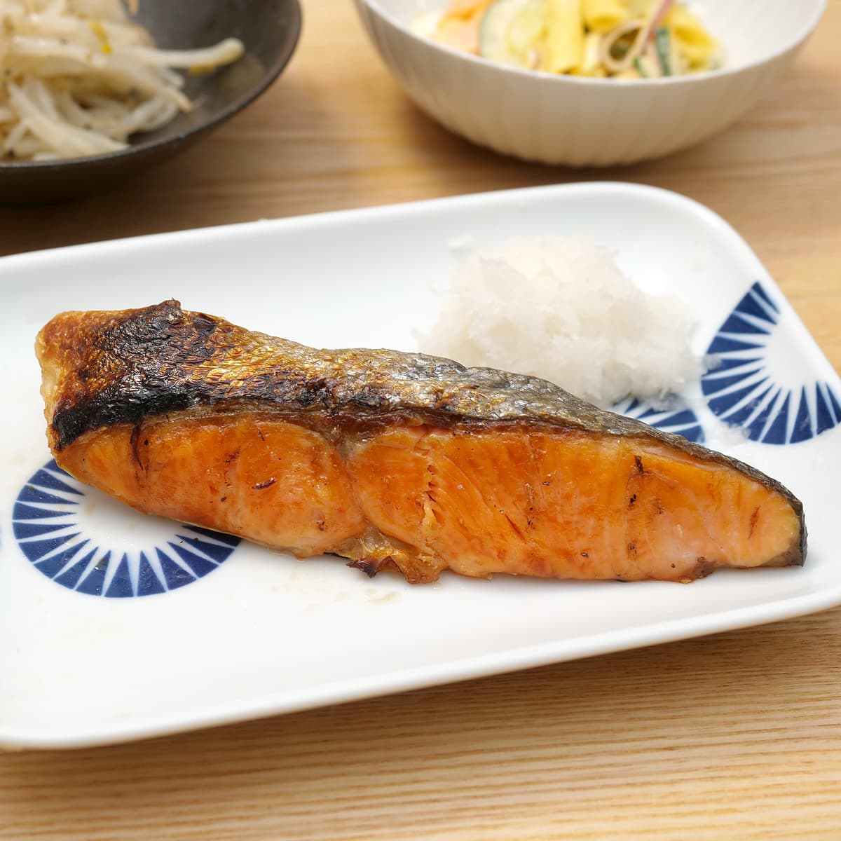 チリ産　定塩銀鮭切身　焼いた