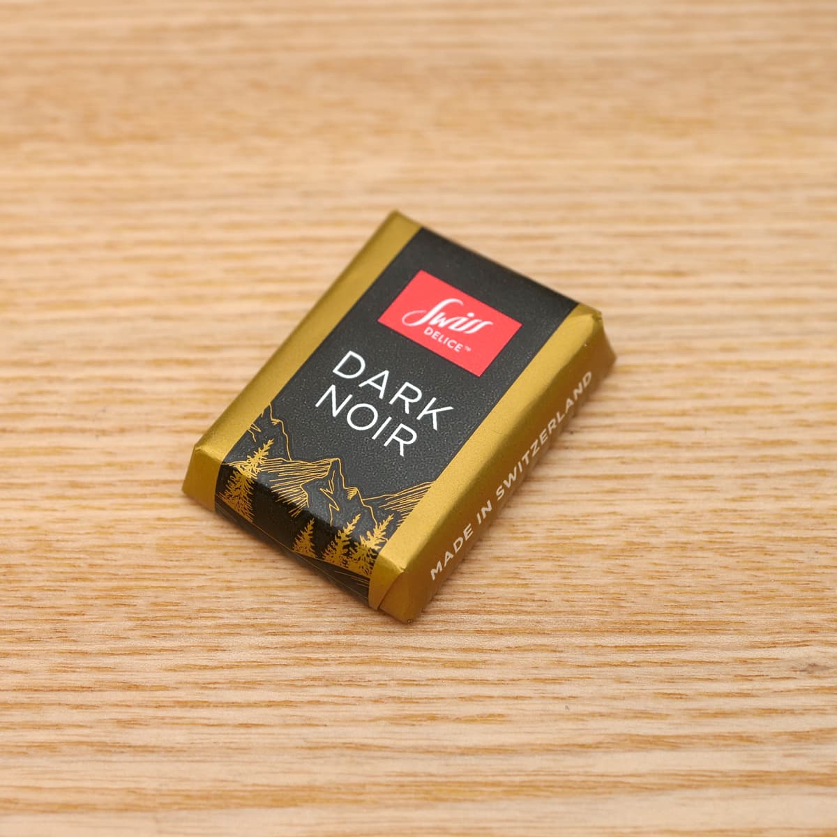スイスデリス　ダークチョコレート　72% NOIR 1.3kg　1枚
